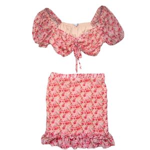 Fashion Nova - 2 Piece Pink Floral Set. Crop Top & Skirt Size: L Women
